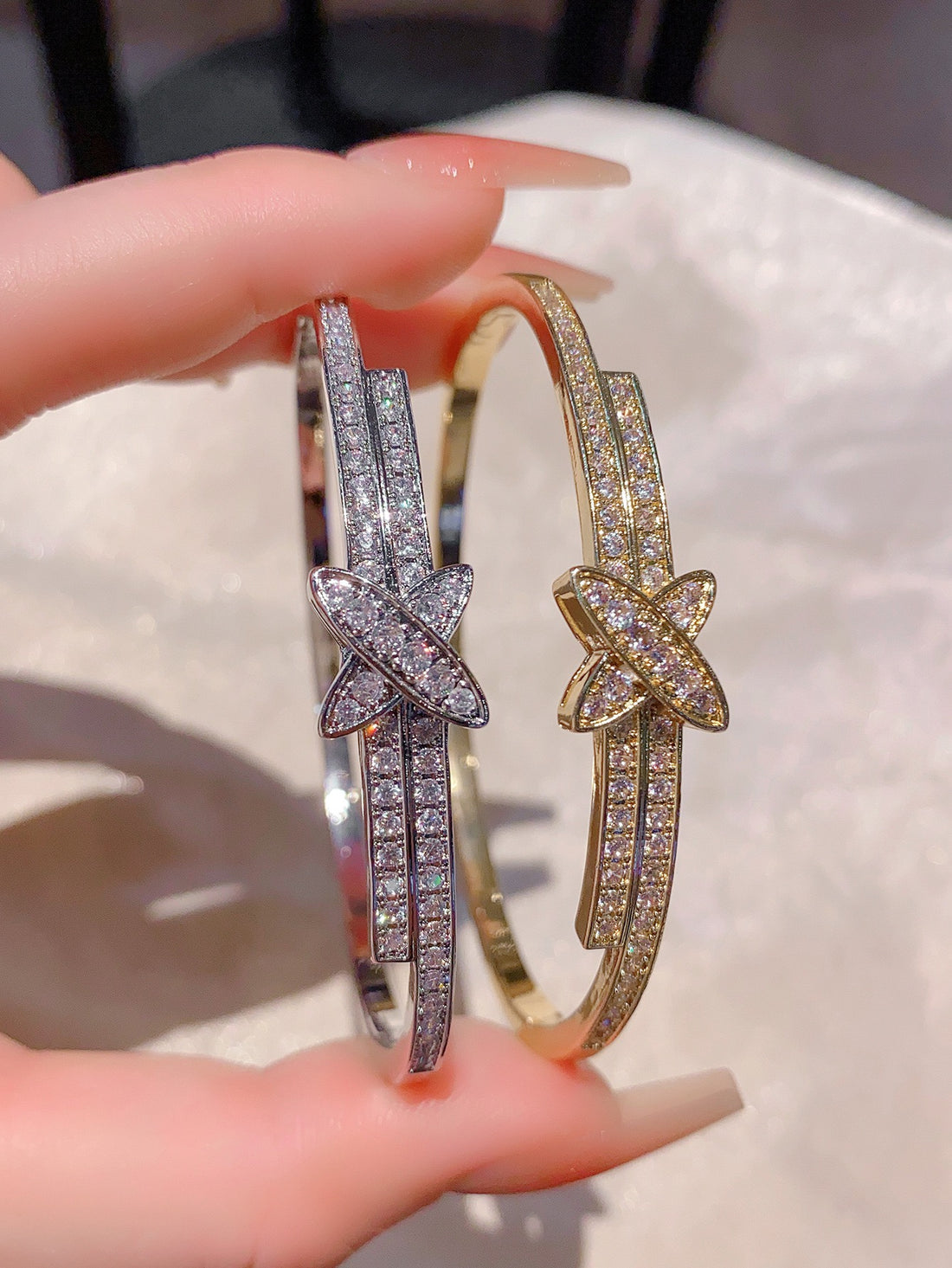 Copper Micro-Paved 18K Gold Cross Bracelet for Women, White Gold Plated with X-Shaped Zircon Inlay