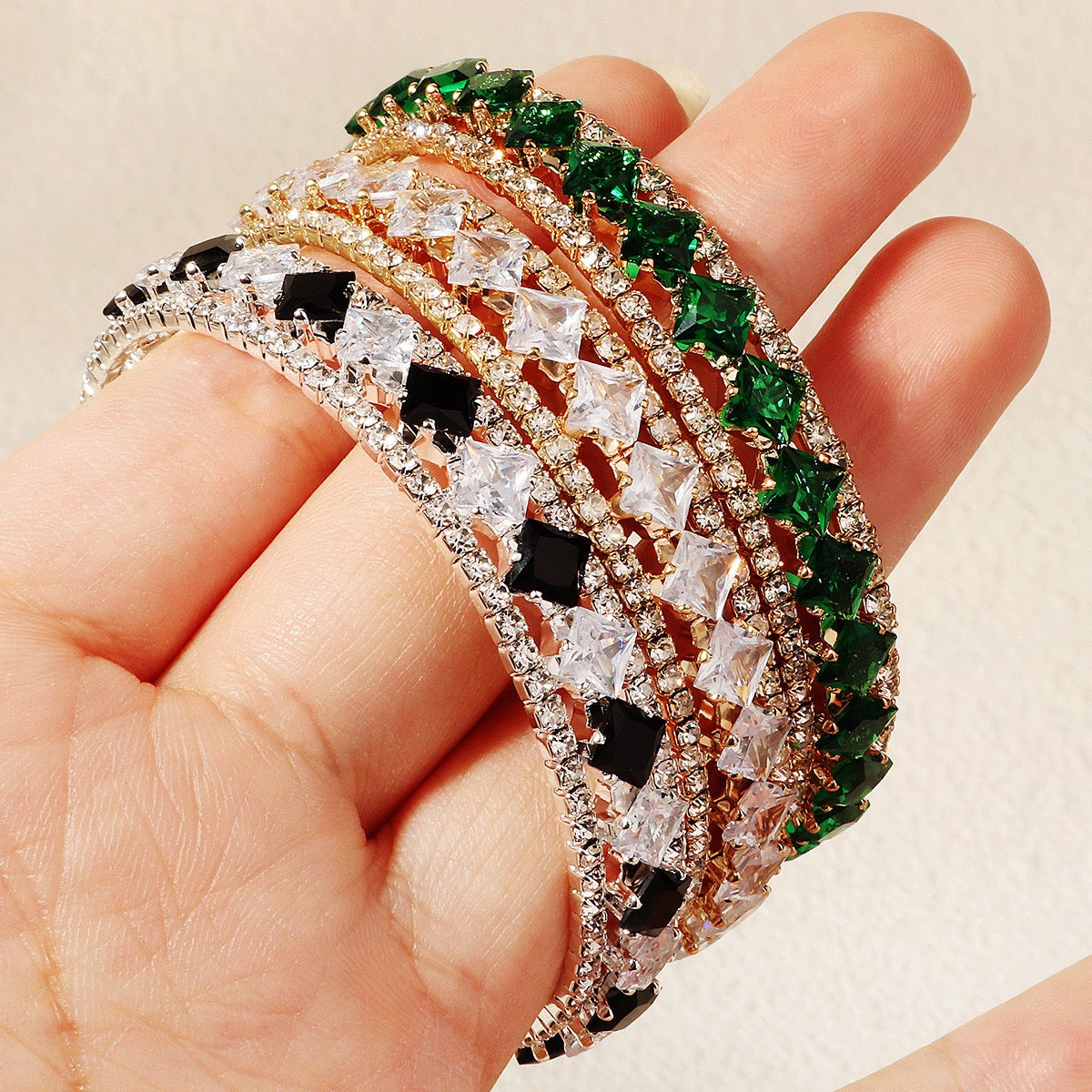 18K Real Gold Bracelet for Women with Zircon – Elegant Wrist Jewelry