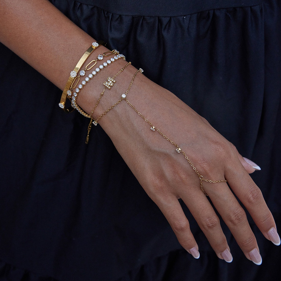 Stackable Paperclip Chain Bracelet – 18K Gold-Plated Stainless Steel with Cubic Zirconia
