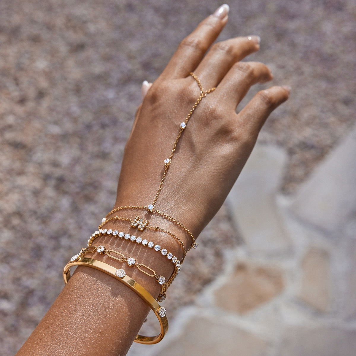 Stackable Paperclip Chain Bracelet – 18K Gold-Plated Stainless Steel with Cubic Zirconia