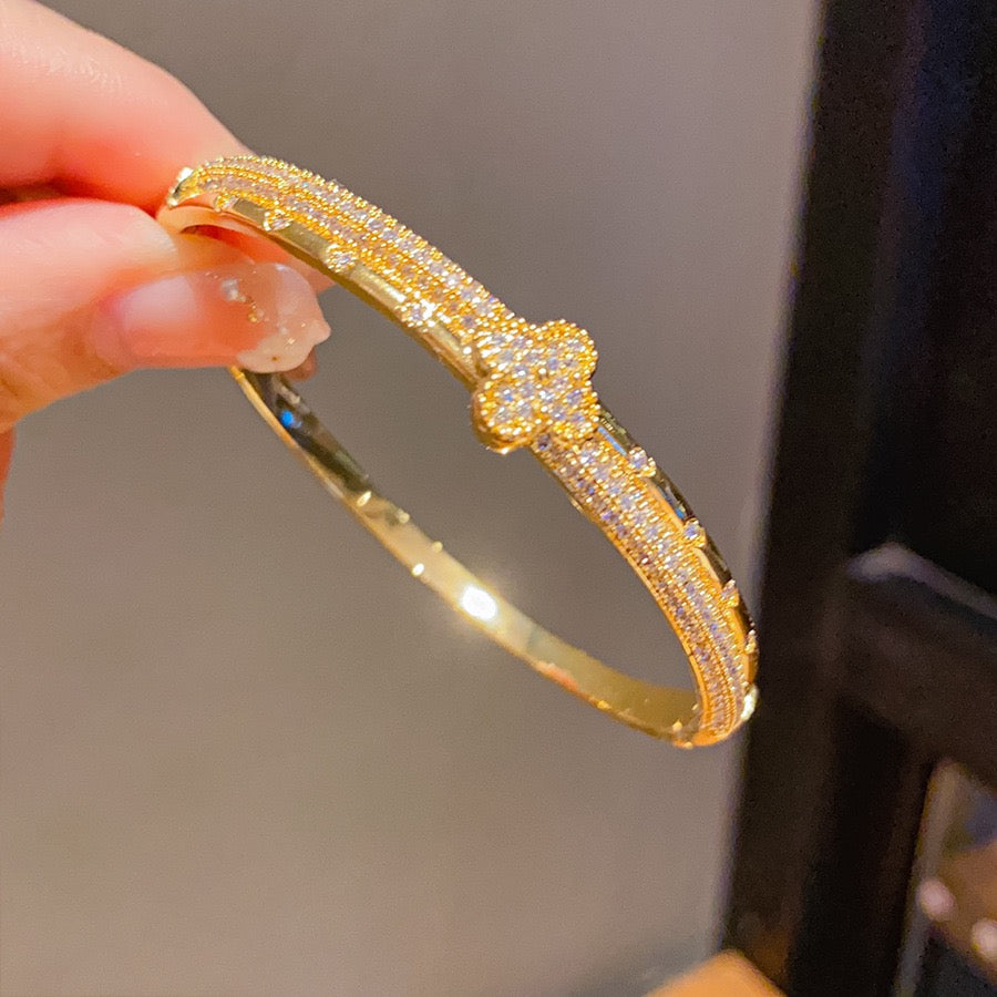 18K Real Gold-Plated Zircon Oval Bracelet